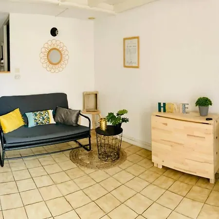 Holiday home Maisonnette Au Soleil